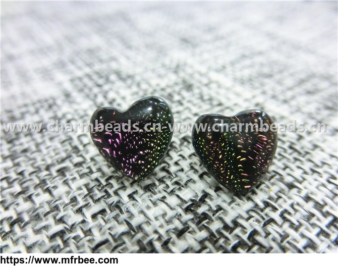 dichroic_glass_handmade_stud_earrings_heart_shaped
