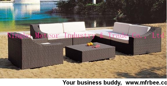 balcony_furniture_outdoor_furniture_sets_rattan_sun_loungers