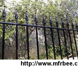 steel_fence_panels_with_extended_rod_top