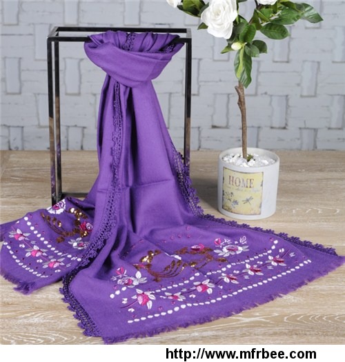 custom_embroidery_wool_scarves
