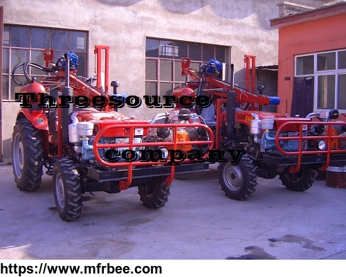 tractor_drilling_rig_in_farmland_for_oil_prospecting