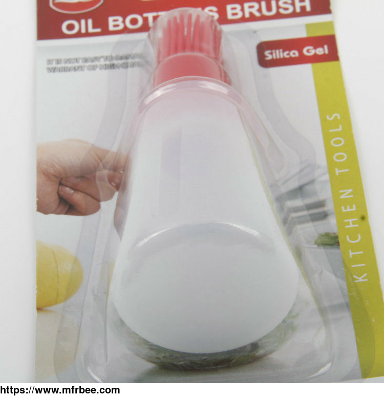 a_soft_silicone_oil_bottle_with_brush_head